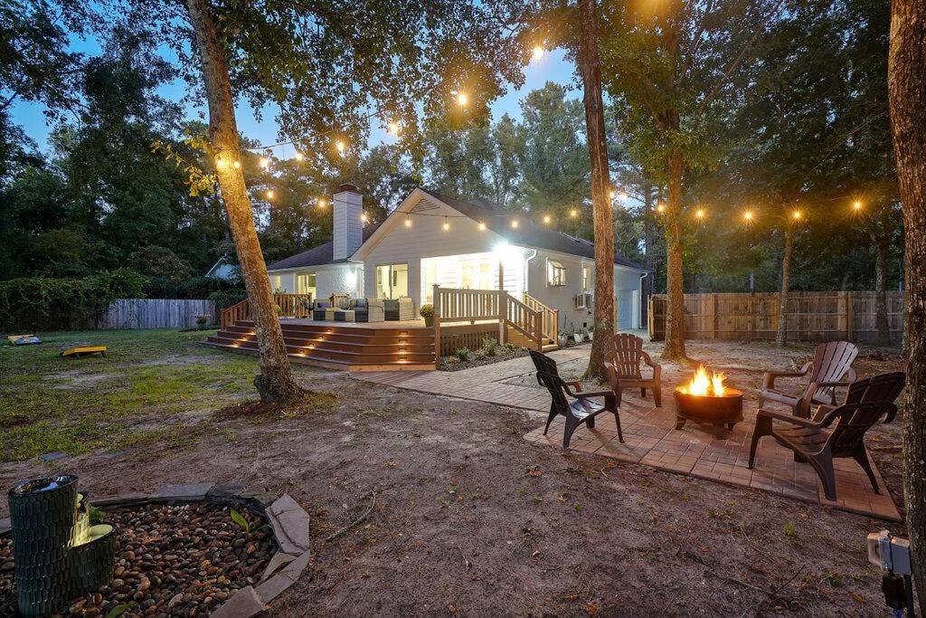 Middle Sound Hideaway~Beaches, Shopping, Families Villa Wilmington Bagian luar foto